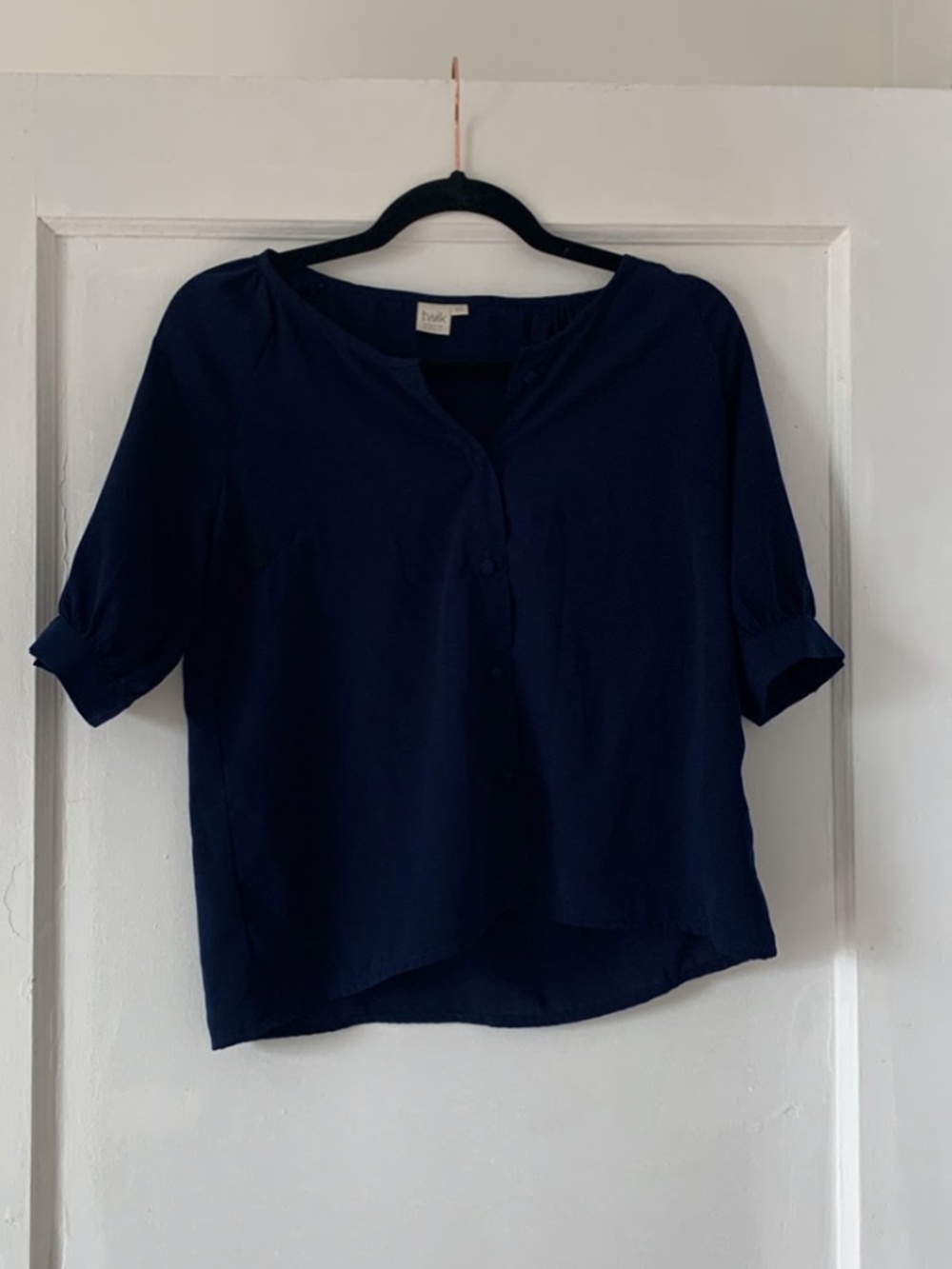2 blouses - Picture 4 of 4